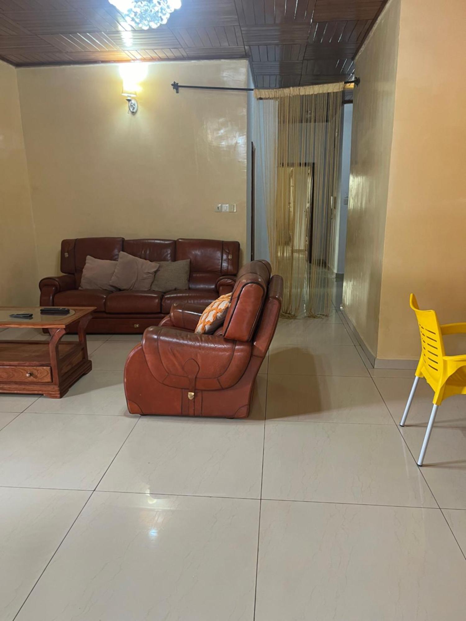 Appartement Moderne De 120M2, Dote De Cameras De Surveillance, Quartier Residentiel, Nkomo Maetur, Yaoundé エクステリア 写真